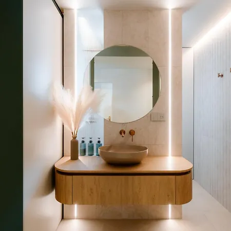 Becomfy - Exclusive Old Town Apartment